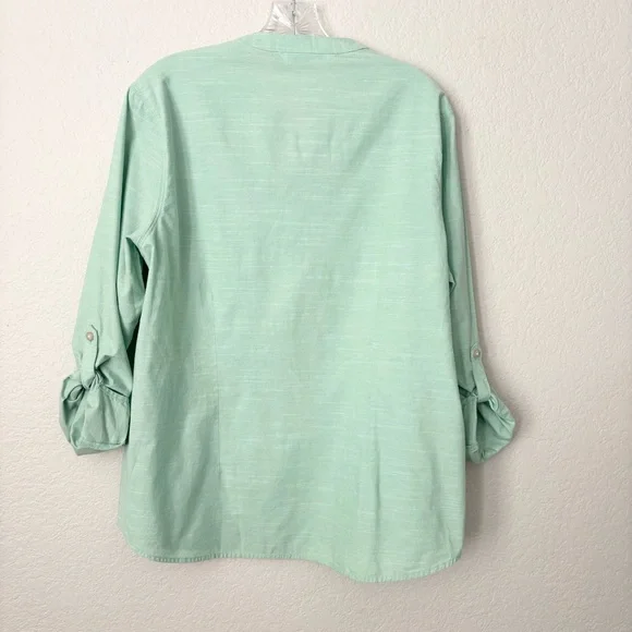 Riders by Lee Womens Mint Green V-Neck Top Roll-Tab Sleeves Large - Picture 2 of 6